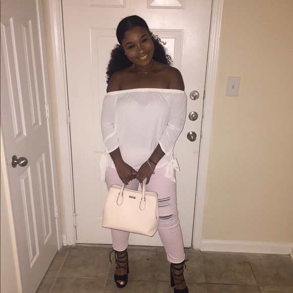 Meet your Posher! - Picture 2 of 4